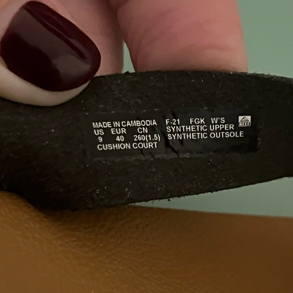 Women’s Reef Cushion Court Comfort Flip Flips Size 9’ Black & Tan  Leather - Picture 4 of 4